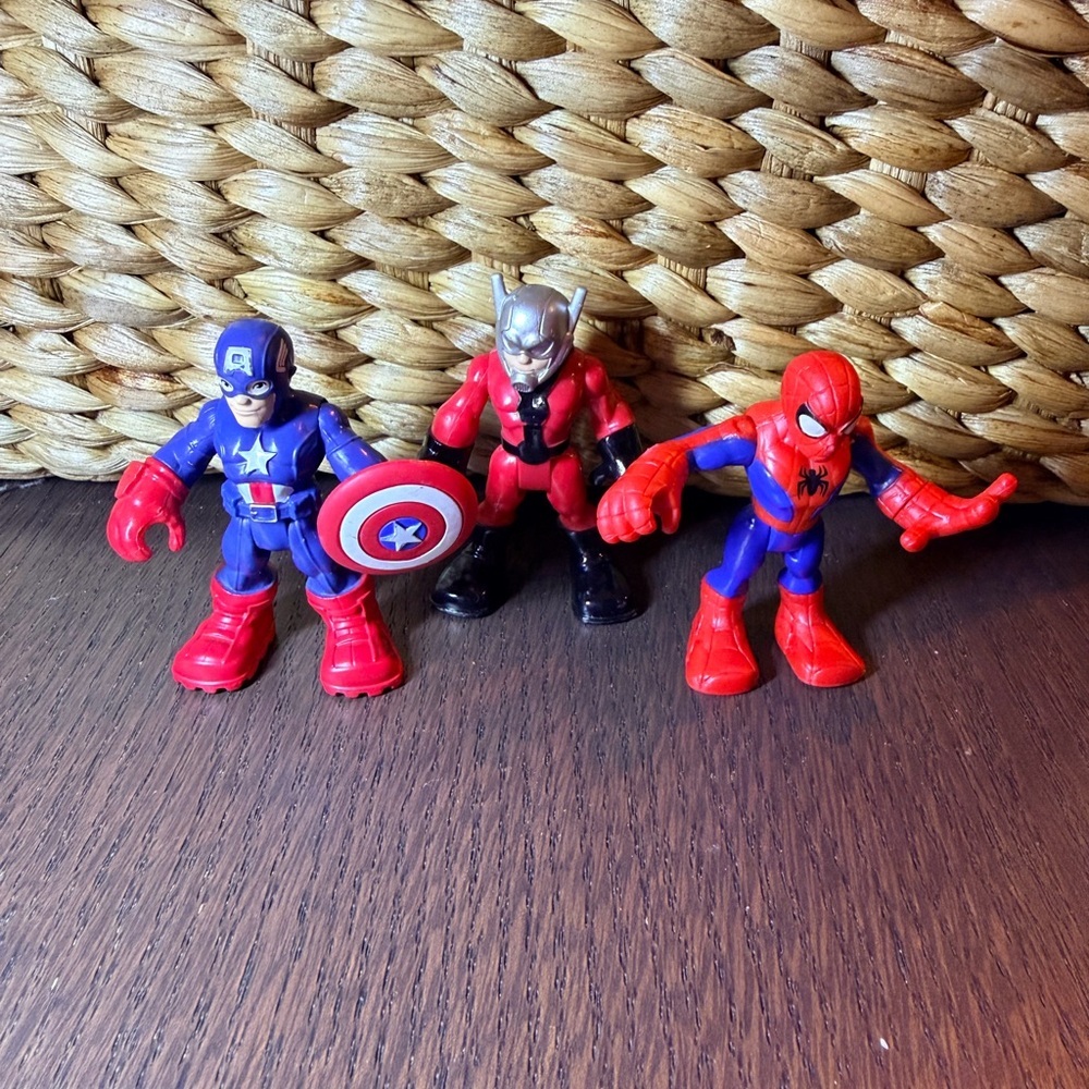Marvel Mini Action Figure Trio - Captain America Spider-Man Ant-Man